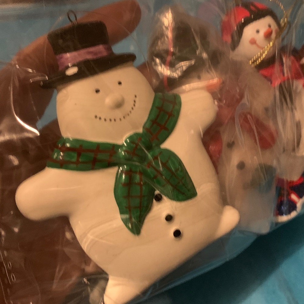 3 bags of Christmas Ornaments Snowmen, elves and candle clips - Picture 12 of 17